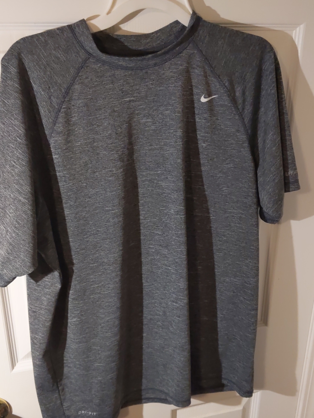 Nike Gray Mens Size XL - UPF 40+ - Short Sleeve Dri-FIT Tee